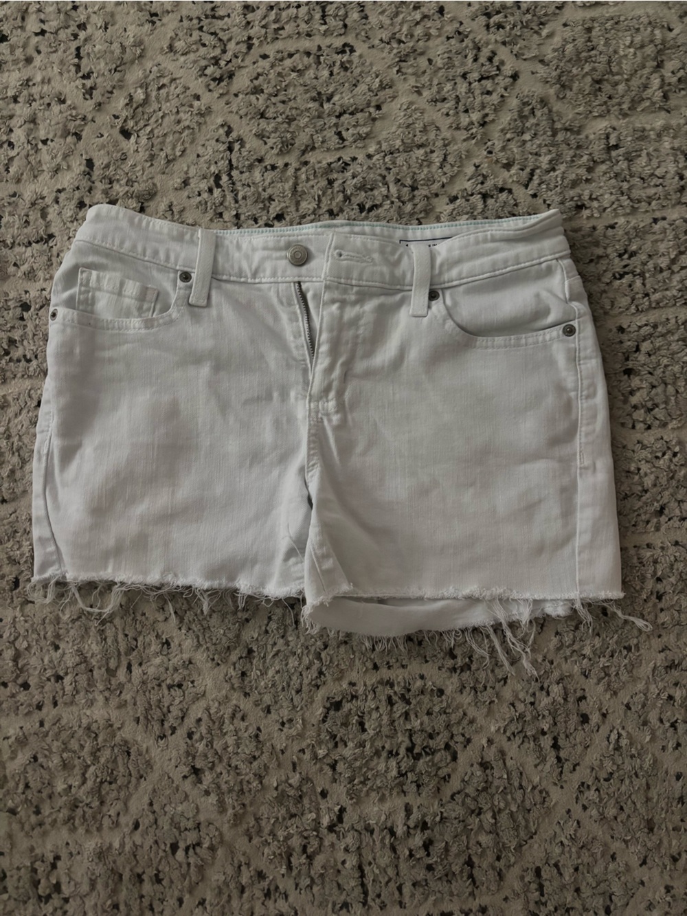 Vineyard Vines White Frayed Hem Denim Shorts